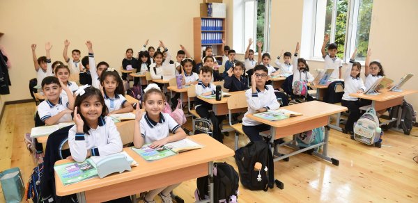 İncəsənət Gimnaziyasının binası əsaslı təmirdən sonra istifadəyə verildi