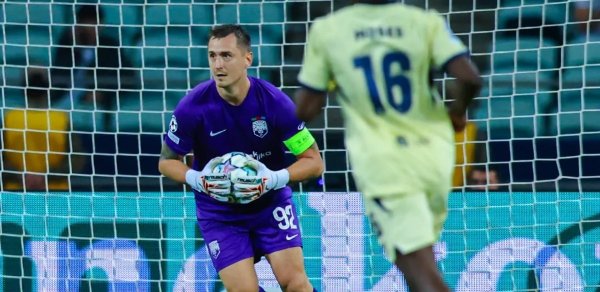 "Sabah"ın qapıçısı UEFA Çempionlar Liqasının II turunun rəmzi heyətinə daxil edilib