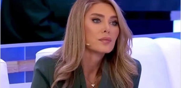 “Vüqar müəllim intriqalardan uzaq biridir” – Xoşqədəm Hidayətqızı