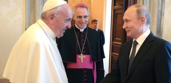 Roma Papası Fransisk Putinlə telefon danışığı apardı