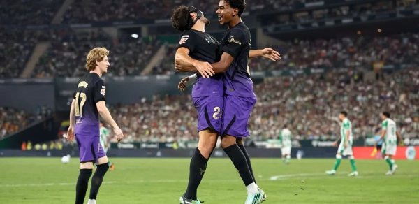 "Barselona" "Betis"i darmadağın etdi, liderliyini qorudu