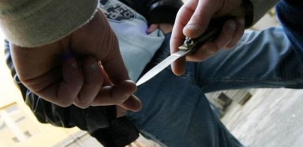 Bakıda 21 yaşlı kişi bıçaqlandı