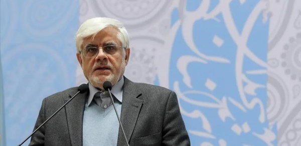 Aref: İranın Hörmüz boğazına nəzarət etməkdən başqa seçimi yoxdur