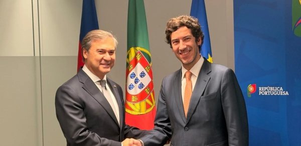 Azərbaycanla Portuqaliya investisiya imkanlarını müzakirə edib
