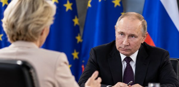 KİV: Avropa İttifaqı Putinlə danışıqlar aparacaq şəxs axtarır
