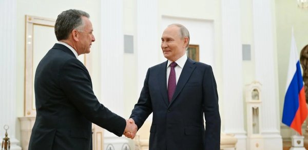 Putinlə görüş zamanı Uitkoffdan diqqətçəkən detal - Foto