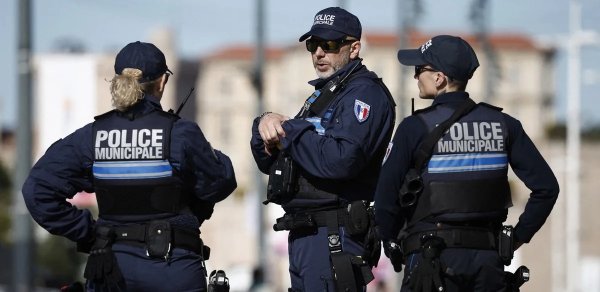 Fransa DİN rəhbəri: Paris yaxınlığında baş verən atışma terror aktıdır