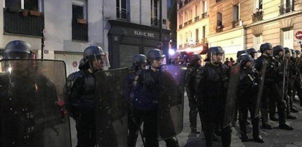Yeni etirazları nəzarətdə saxlamaq üçün 70 min polisi səfərbər edir