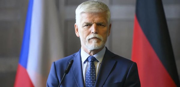 Çexiya Prezidenti Rusiyanın sülh danışıqlarına hazır olmadığını bildirib