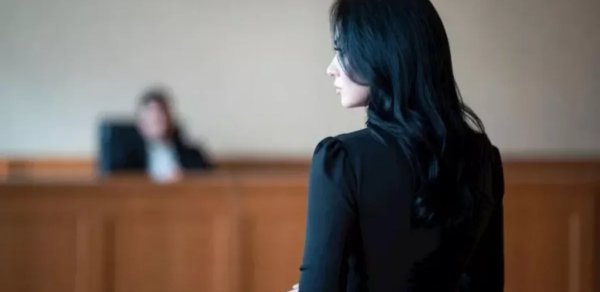 İki uşaq anası Dağüstü parkda sevgilisini qarət etdi - Təfərrüat