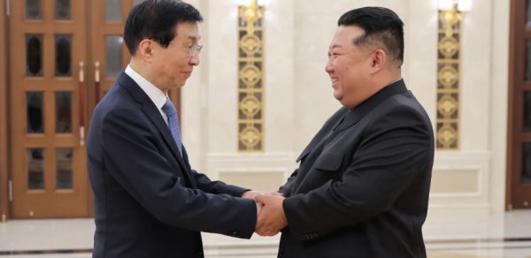 Kim Çen Inın Çin səfəri başa çatıb