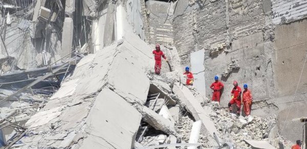 Nayrobidə binanın çökməsi nəticəsində onlarla insan öldü