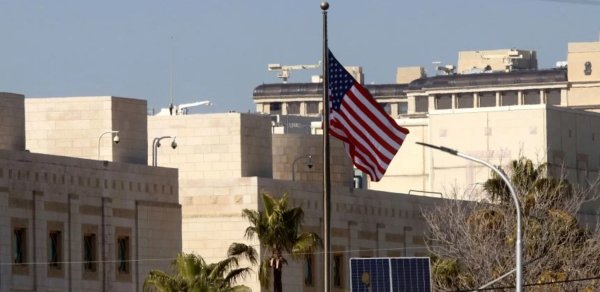 CNN: ABŞ Yaxın Şərqdən diplomat və onların ailələrini təxliyə edir