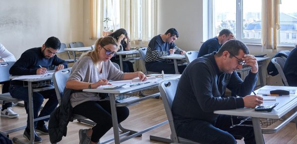 Peşəkar mühasib sertifikatı almaq istəyən namizədlər üçün test imtahanının II mərhələsi keçirilir