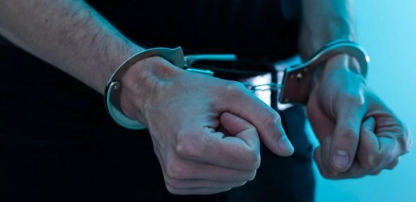 Bakıda su satışı aparatlarından oğurluq edən üç nəfər həbs olunub
