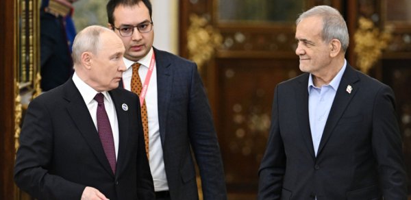 Putin və Pezeşkian Moskvada Yaxın Şərqdəki vəziyyəti müzakirə ediblər