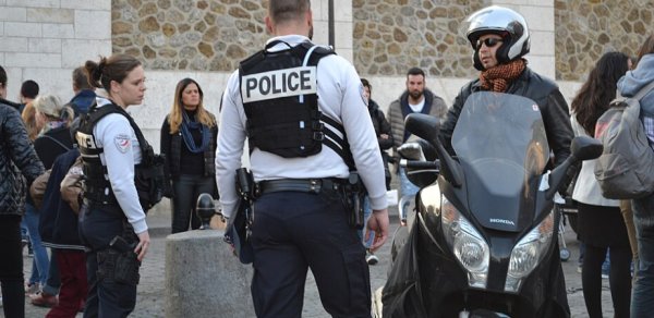 3 polis 6 il əvvəl ölən şəxslə bağlı məhkəmədə cavab verəcək