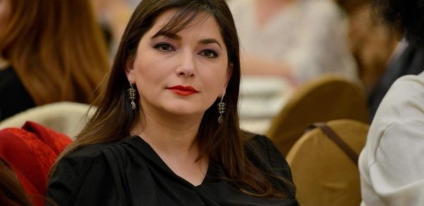 Səadət Məmmədova "Bolmart"dan 3 manata çörək aldı, kifli çıxdı - AQTA-ya müraciət etdi