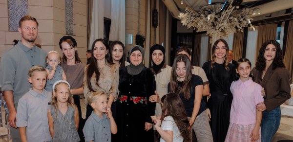 Leyla Əliyeva və Arzu Əliyeva "Cənnətin ariyası" adlı layihə çərçivəsində təqdim olunan konsertdə iştirak ediblər