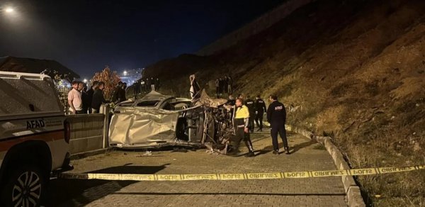 Ərzurumda minik avtomobili aşıb, iki nəfər ölüb