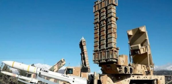 "Reuters": İran sanksiyalardan yayınaraq 2 milyard dollardan çox hərbi avadanlıq idxal edib