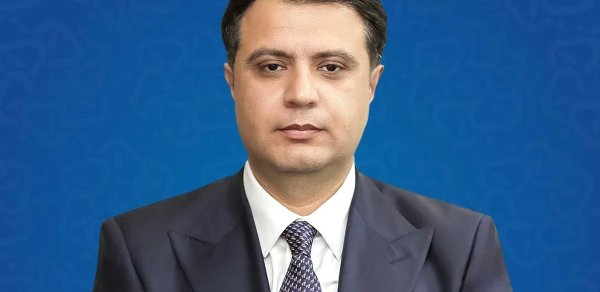 Maliyyə nazirinin yeni müavini kimdir? - Dosye