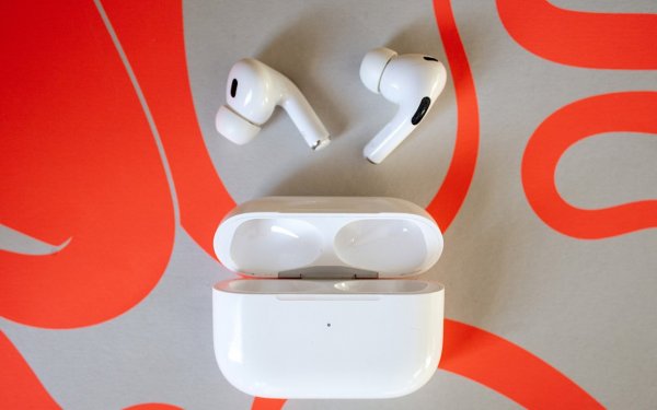 "AirPods" üçün tərcümə proqramı hazırlanıb