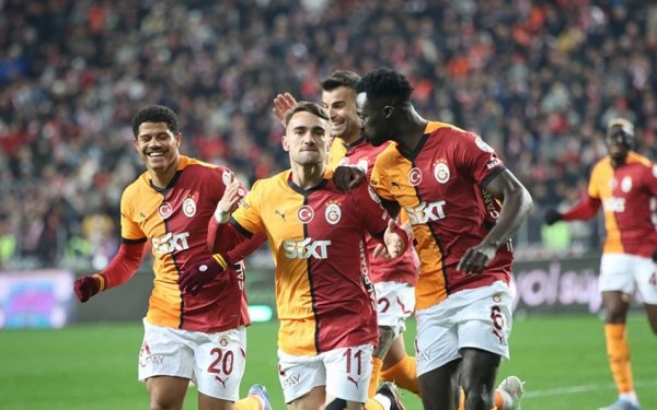 “Qalatasaray” növbəti qələbəsini qazandı
