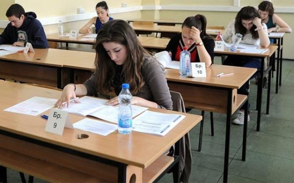 "Magistr ixtisaslarında illik təhsil haqqı yüksəkdir" - Ekspert