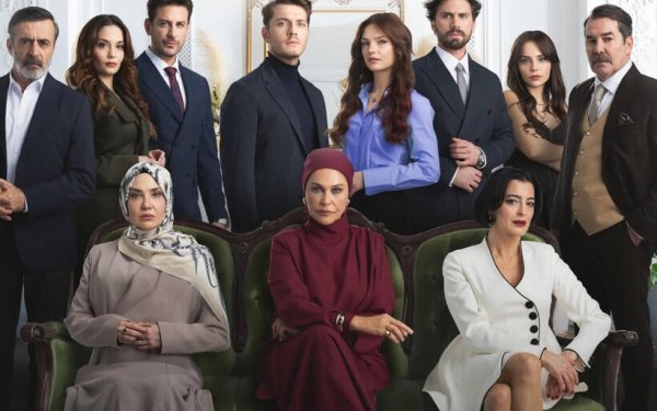 Hülya Avşarın serialı ilə bağlı dəyişiklik