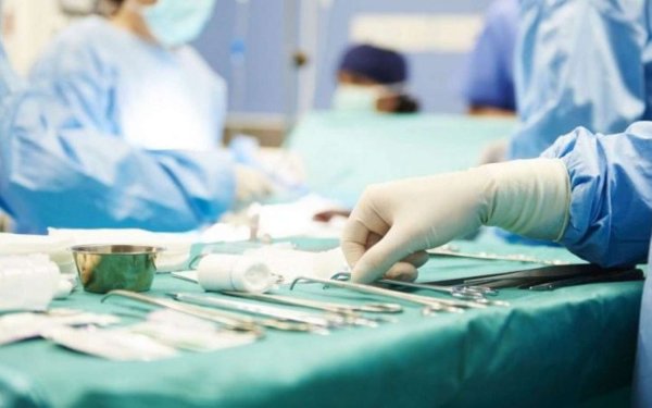Ölkədə bu əməliyyatları etməyə icazəsi olan 45 nəfər həkim var - NAZİR