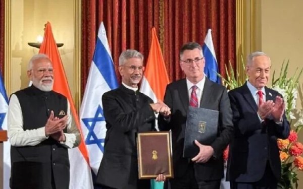 İsrail Hindistanla münasibətlərini strateji tərəfdaşlığa yüksəldir