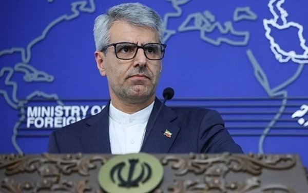 İran XİN-dən Xamenei və Pezeşkian barədə AÇIQLAMA