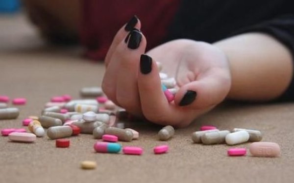 Gəncədə 21 yaşlı qadın dərmandan zəhərləndi