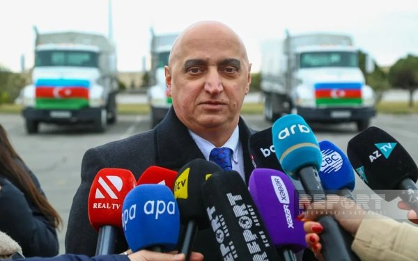 Emin Həsənzadə: "İrana 30 tona yaxın humanitar yardım göndərilib"