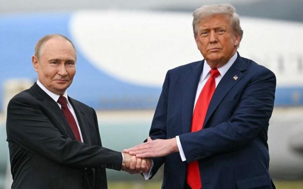 Ekspert: Trampın Putinə zəngi təsadüfi deyil