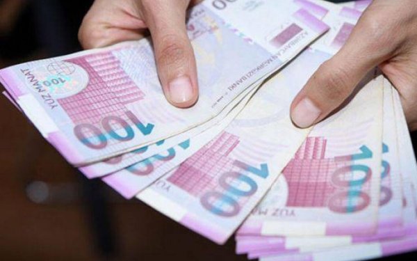 Azərbaycanda bu şəxslərin maaşı 35 faiz artacaq