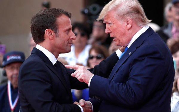 Trampın açıqlamalarına Makrondan cavab: “Mədəni deyil”