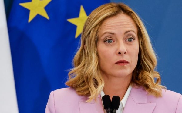 Meloni: İsraillə müdafiə müqavilələrinin avtomatik yenilənməsi dayandırılıb