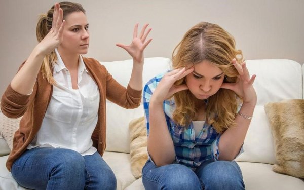 "Televiziya proqramları, seriallar, sosial media və virtual oyunlar..." - Yeniyetmələr niyə qəddarlaşıb?