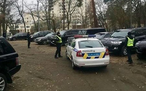 Kiyevdə atışmanı törədən şəxsin kimliyi açıqlanıb