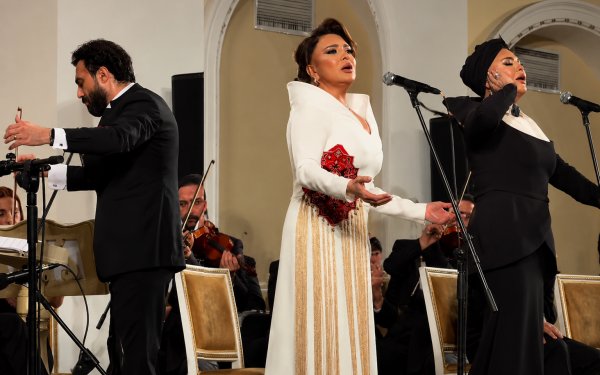 Xalq artisti Filarmoniyada konsert verdi - VİDEO