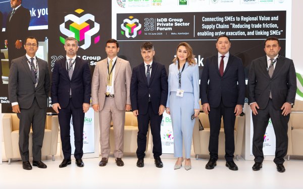 TuranBank-ın İH Sədri İslam İnkişaf Bankı Qrupunun İllik Toplantılarında spiker qismində çıxış edib