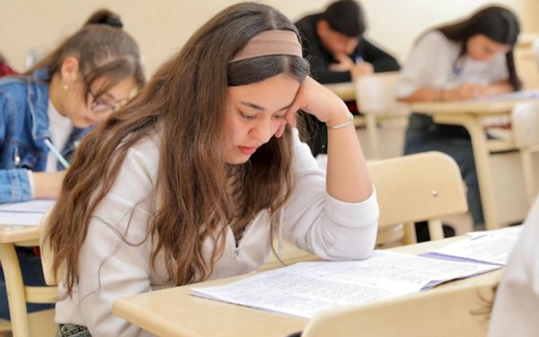 Abituriyentlər əsasən hansı fəndən sıfır bal yığdılar?