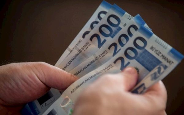 İlk maaşdan bu əşyanı alsanız ruziniz artacaq - Qəribə inanclar