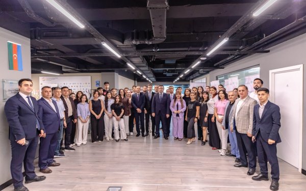 Gənclər təşkilatlarının qrant müsabiqəsi qalibləri ilə görüş keçirildi – FOTOLAR