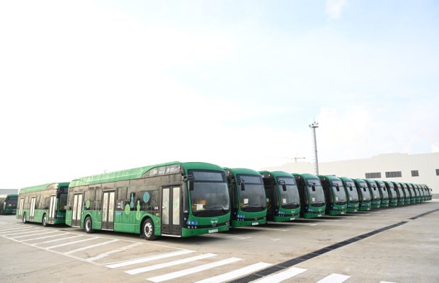 Yeni alınan elektrik avtobusları yolda qalır – Sərnişinlər kütləvi narazıdır