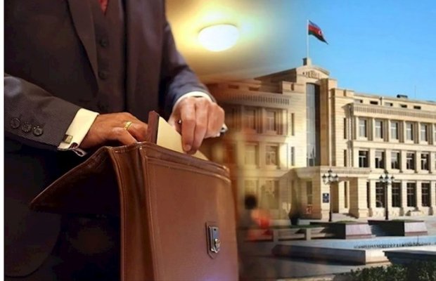 "Dövlət sektorunda ixtisarlar davam etməlidir" - Ekspert