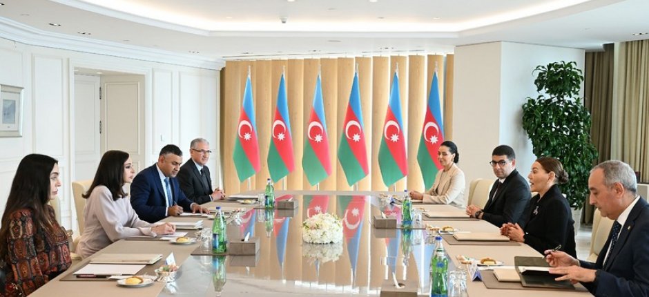 Mehriban Əliyeva Mərakeşin xanım Şahzadəsi ilə görüşüb - FOTOLAR