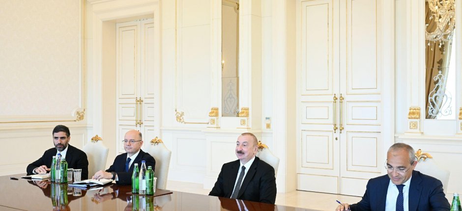İlham Əliyev “ExxonMobil” şirkətinin vitse-prezidentini qəbul edib
